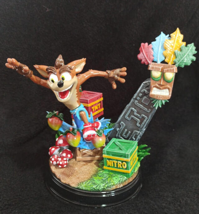 Diorama, Crash Bandicoot.